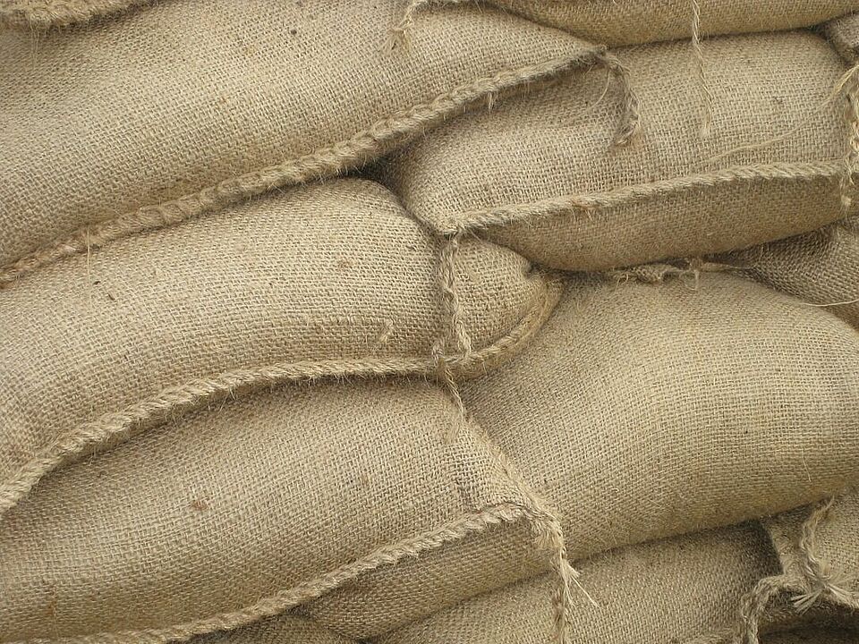 Gestapelte Sandsäcke